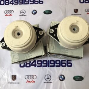 Cao su chân máy xe Mercedes GL350 - 1662405817
