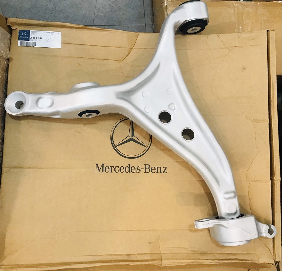 Càng A dưới phải xe Mercedes GL500 - 1663300207