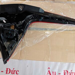 Đèn hậu xe Volvo XC60 - 31689689