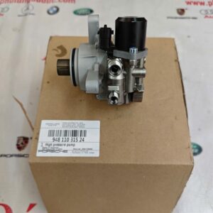 Bơm cao áp xe Porsche Cayenne - 94811031524