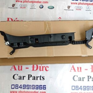 Tấm ốp khoang động cơ Porsche Panamera - 97057241501
