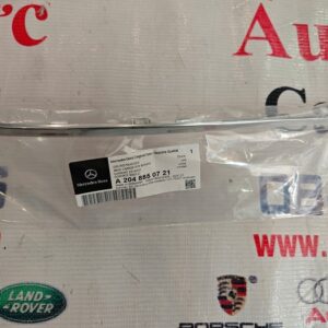 Nẹp inox cản trước xe Mercedes C300 - 2048850721